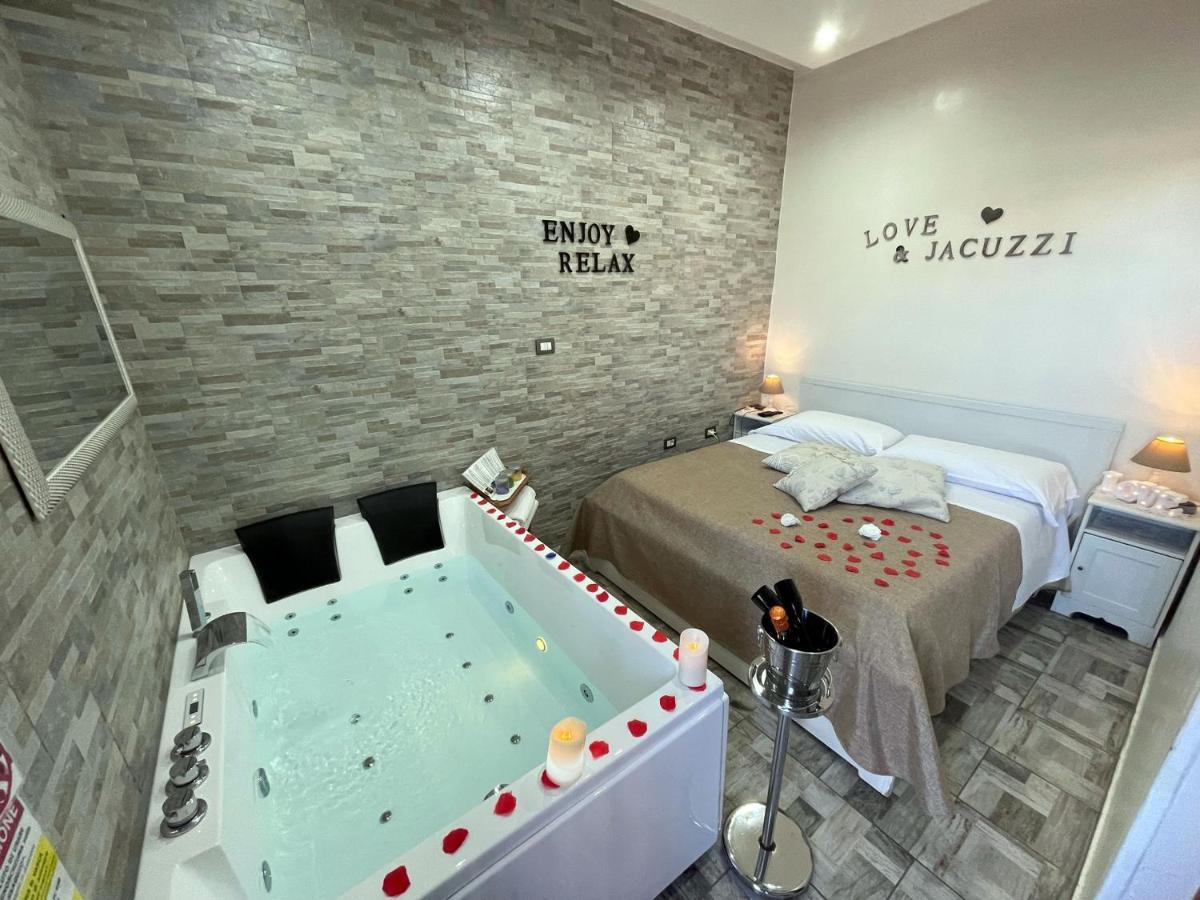 Il Fauno - Suite & Spa Scafati Bagian luar foto